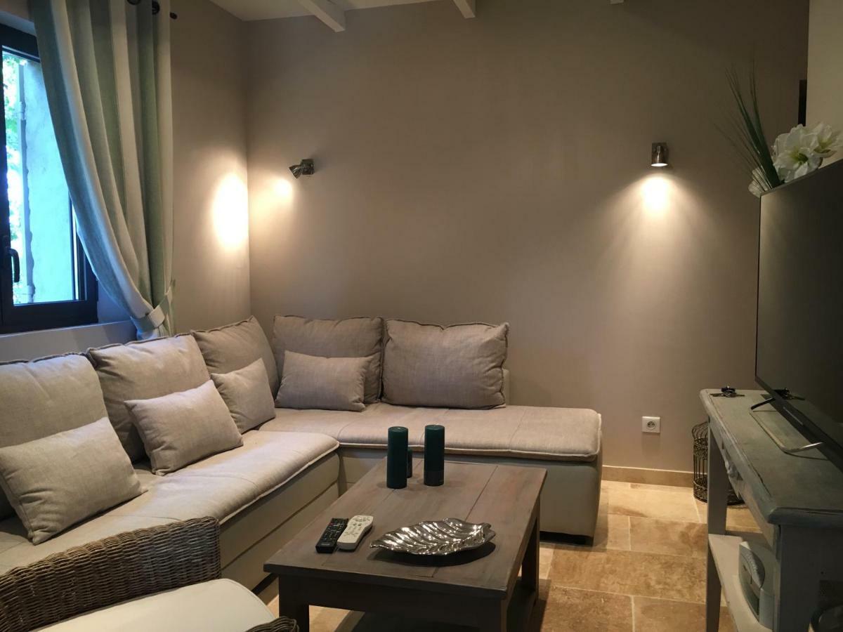 Mas De Gordes Villa Екстериор снимка